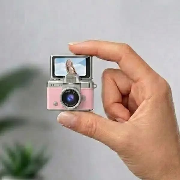 Mini caméra à écran rabattable – Vidéo résolution 1080P – Capteur d’image CCD – Écran HD IPS de 1,47″ – LK-027 – Rose