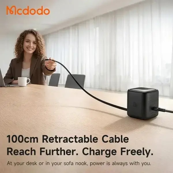 Chargeur adaptateur Mcdodo FreeGo Pro- 100W – Câble rétractable Type-C de 100cm – 2 ports Type-C et 1 port USB intégrés – Écran TFT d’affichage intégré – CH-1391 — photo 2
