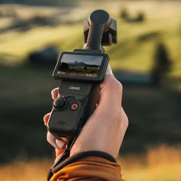 DJI Osmo Pocket 4 Standard – Caméra portable pour smartphone – 4h d’autonomie – Nacelle mécanique à 3 axes – 4K 60 Ips – Écran OLED 2″ – Stockage interne 107 Go – Wifi 6 – OP4402 — photo 2